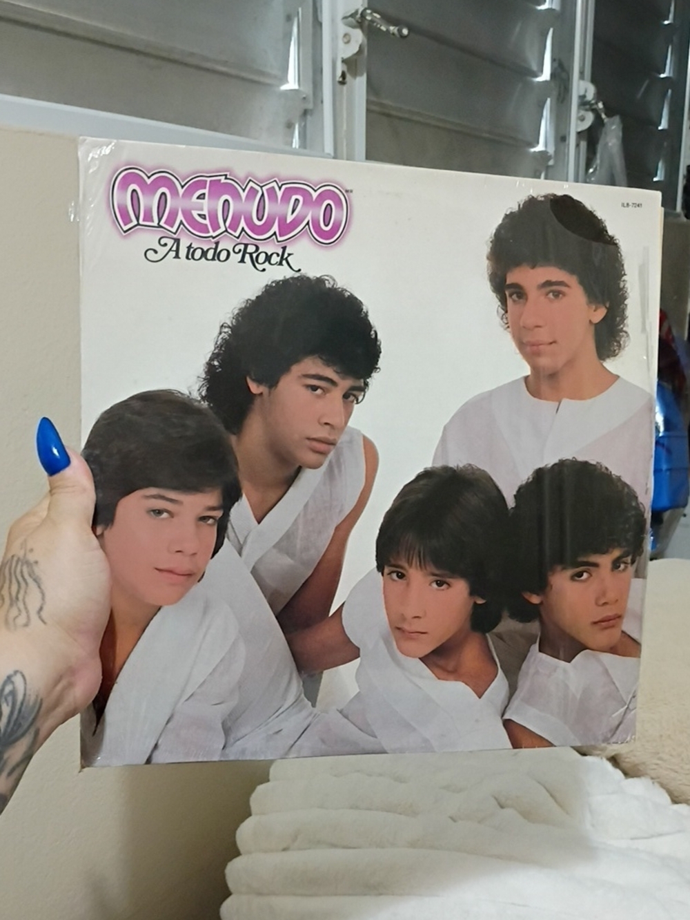Menudo "A Todo Rock" Vinyl Album - White & Purple Cover
